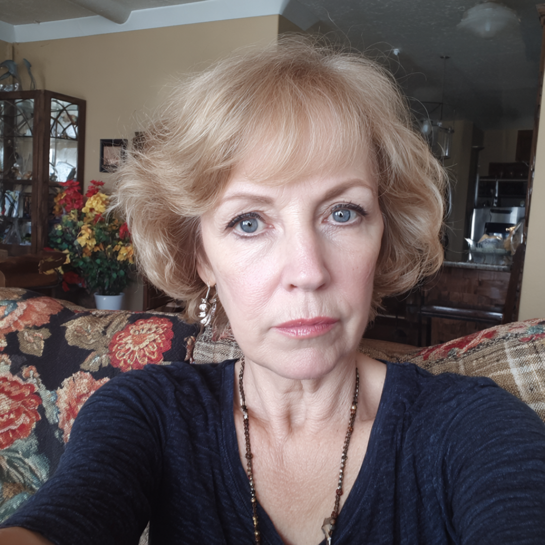 Hey Bliss Cosmetics Facebook ad: He left her for looking too old.