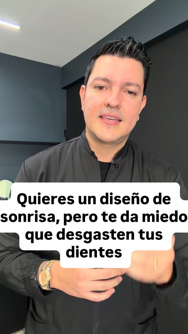 Dr. Christian Cano Facebook ad: Para un diseño de sonrisa te tienen que…