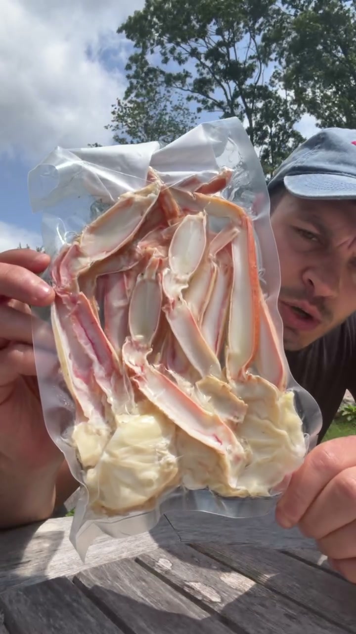 PrimeFish Seafood Co. Facebook ad: MEET THE EASIER CRAB LEG