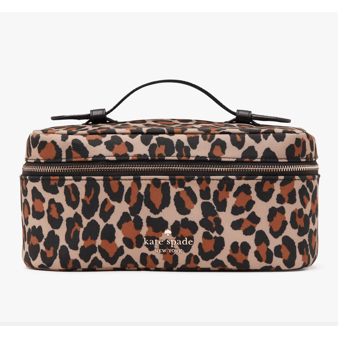 Befashion Accessories Facebook ad: Tu próxima cartera favorita está aquí