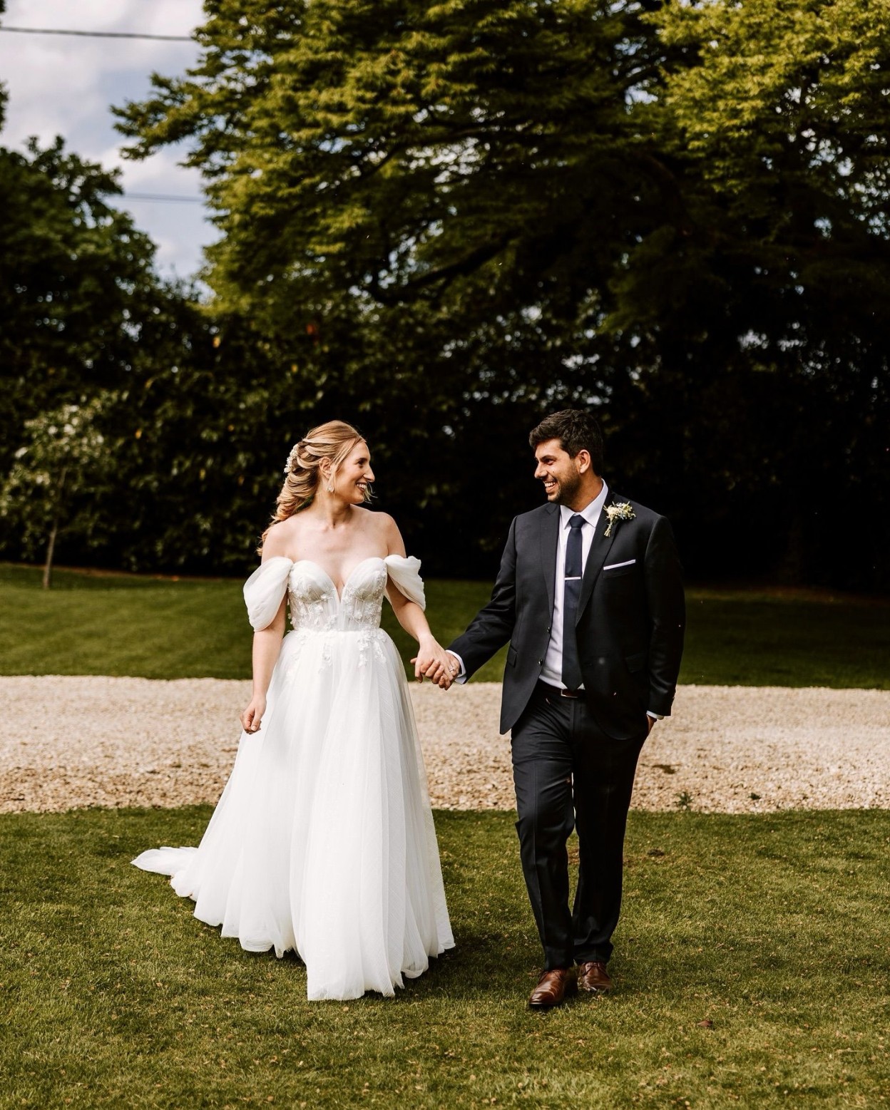 Alex Evans Photography Facebook ad: Getting married in 2026 or 2027?