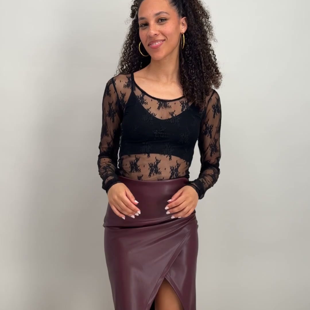 Espace Mode Facebook ad: Toujours plus de looks