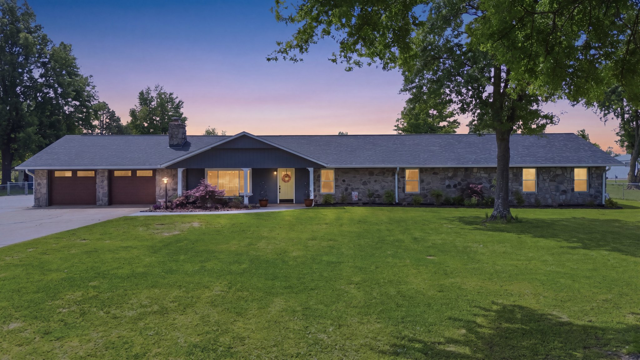 Corey Ratzlaff Facebook ad: 4 Beds 3 Baths House