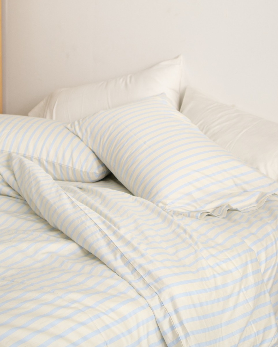 Beneath. Luxury Bedding Facebook ad