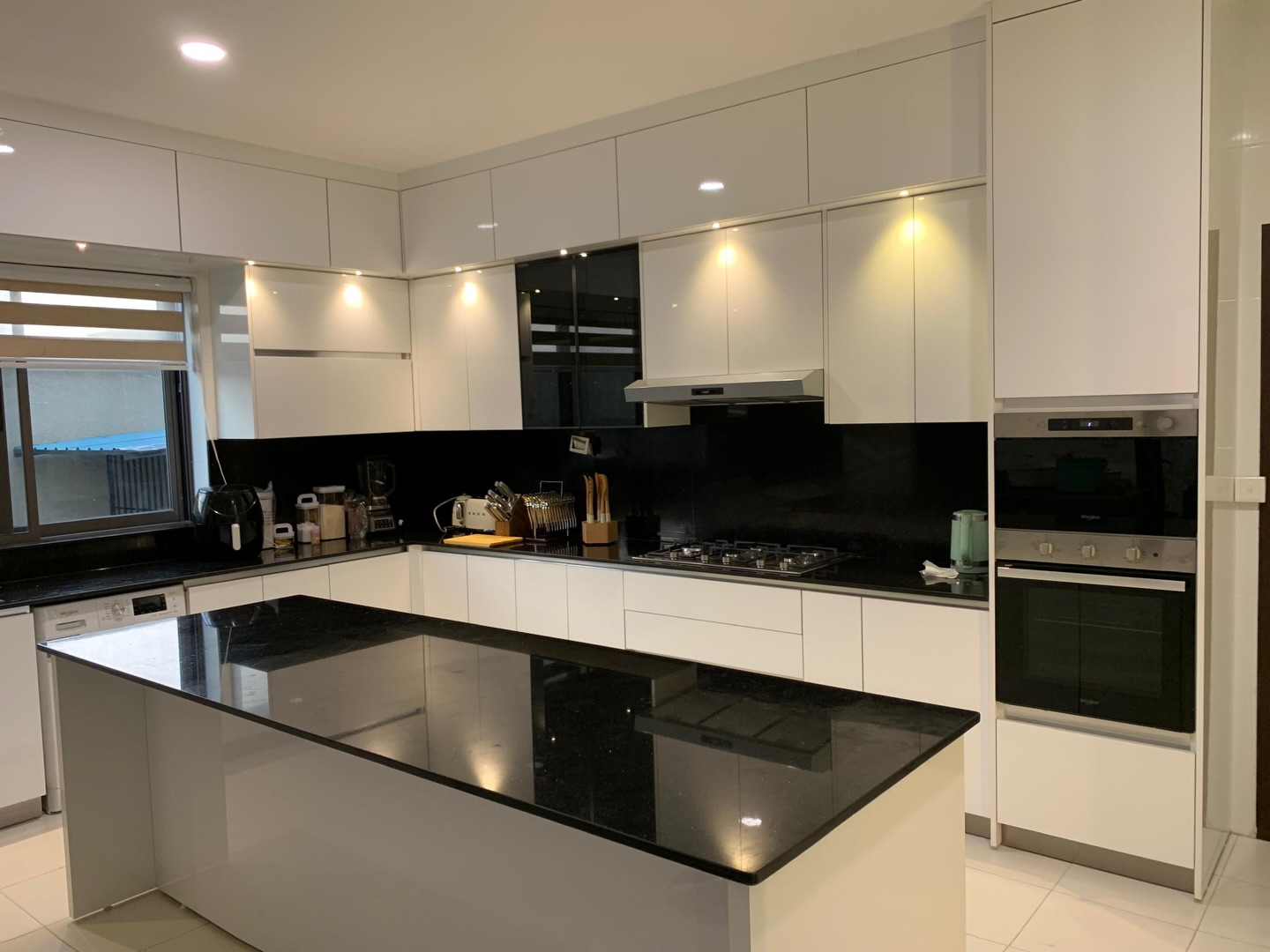 Ella Furniture Facebook ad: Modern, design and innovative KITCHEN made to last!