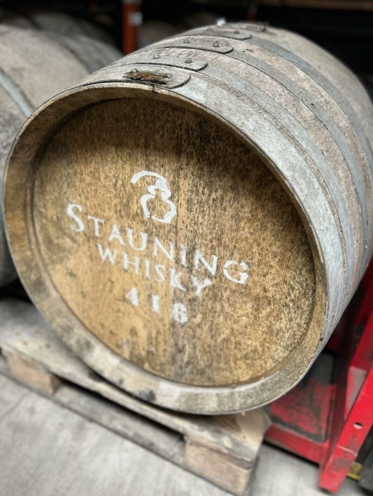 Stauning Whisky Facebook ad: Bliv medejer at et unikt whiskyfad, hvor du…