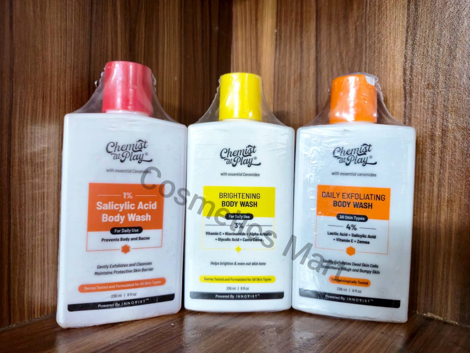 Cosmetics Mart Facebook ad: স্টক ক্লিয়ারেন্স সেল