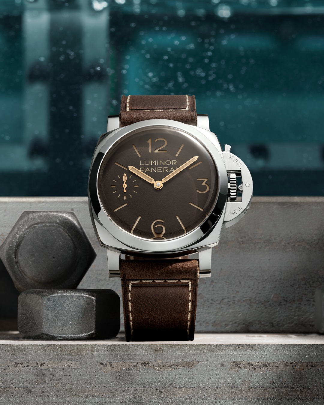 Panerai Facebook ad: The new Luminor PAM01731 draws on the historic…