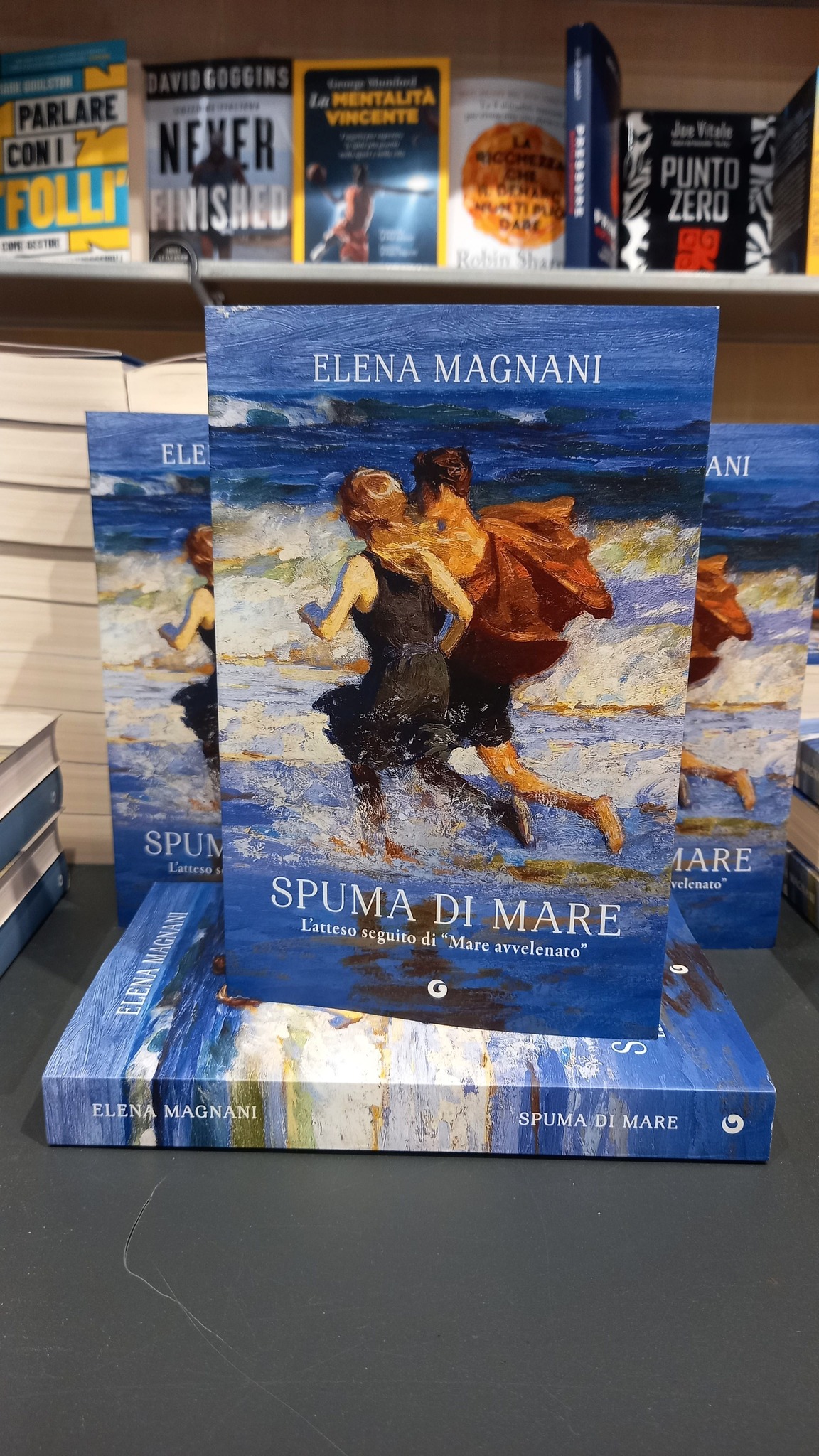 Elena Magnani scrittrice Facebook ad: Spuma di mare. La saga della famiglia Mazzeo