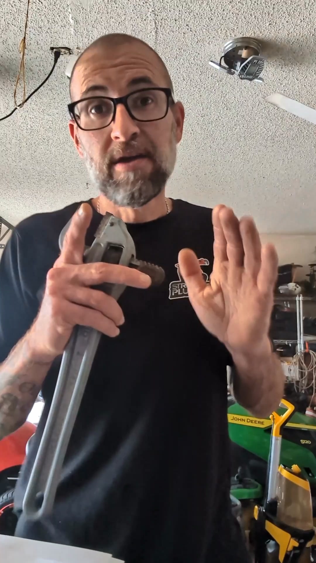 FieldPulse Facebook ad: Turn Plumbing Chaos Into Clarity Today