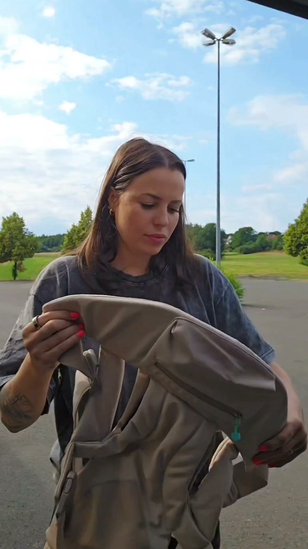 Koala Babycare Facebook ad: The ergonomic baby carrier for both parent and baby