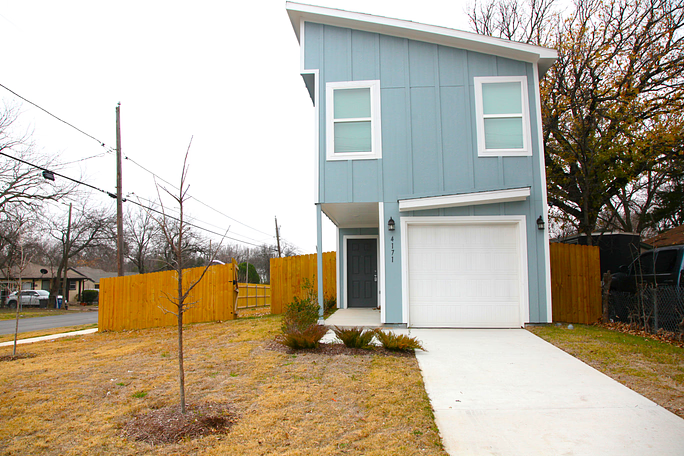 Dallas Area Habitat for Humanity Facebook ad: Rent keeps rising.