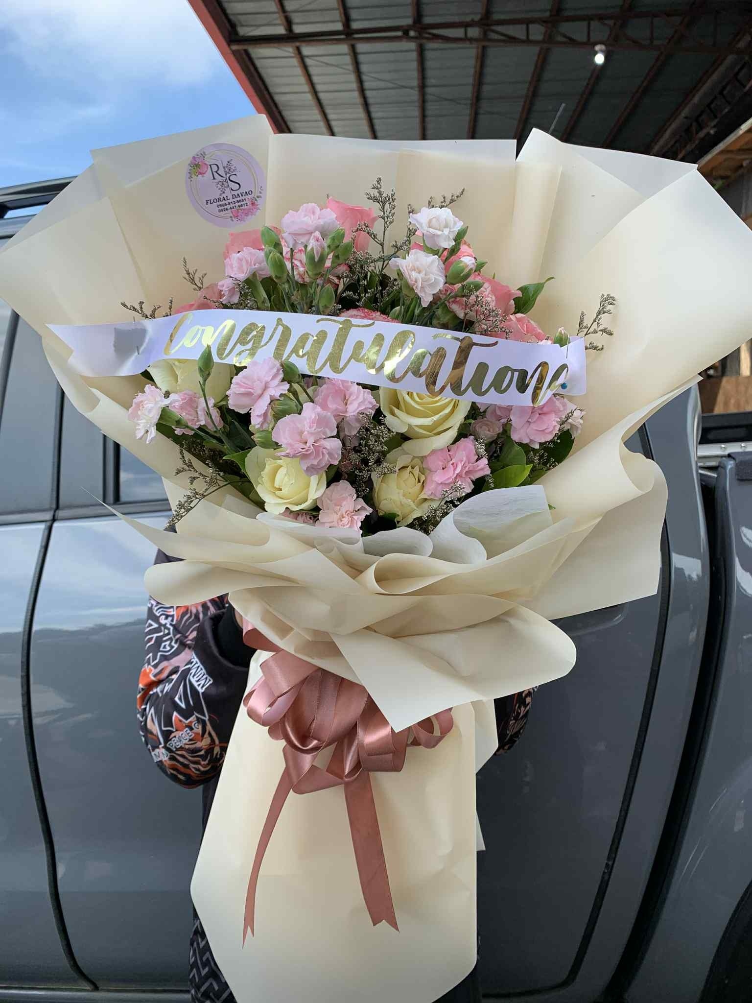 RS Floral Davao Facebook ad: ๐๐ซ๐๐๐ฎ๐๐ญ๐ข๐จ๐ง ๐๐๐ฒ ๐๐จ๐ซ ๐ญ๐ก๐ ๐๐ฅ๐๐ฌ๐ฌ ๐จ๐โฆ