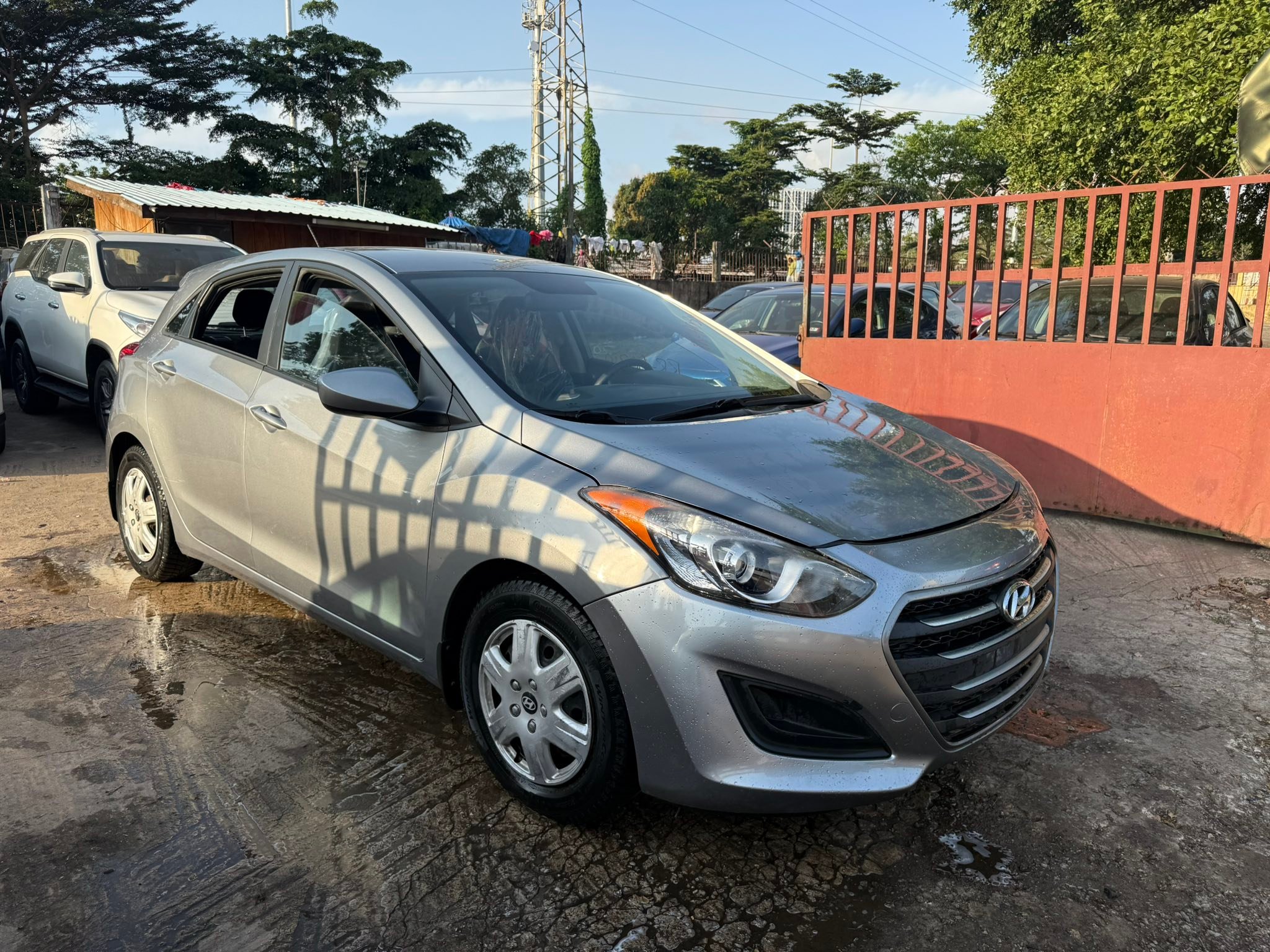 Auto Vip Conakry Facebook ad: Hyundai Elantra
