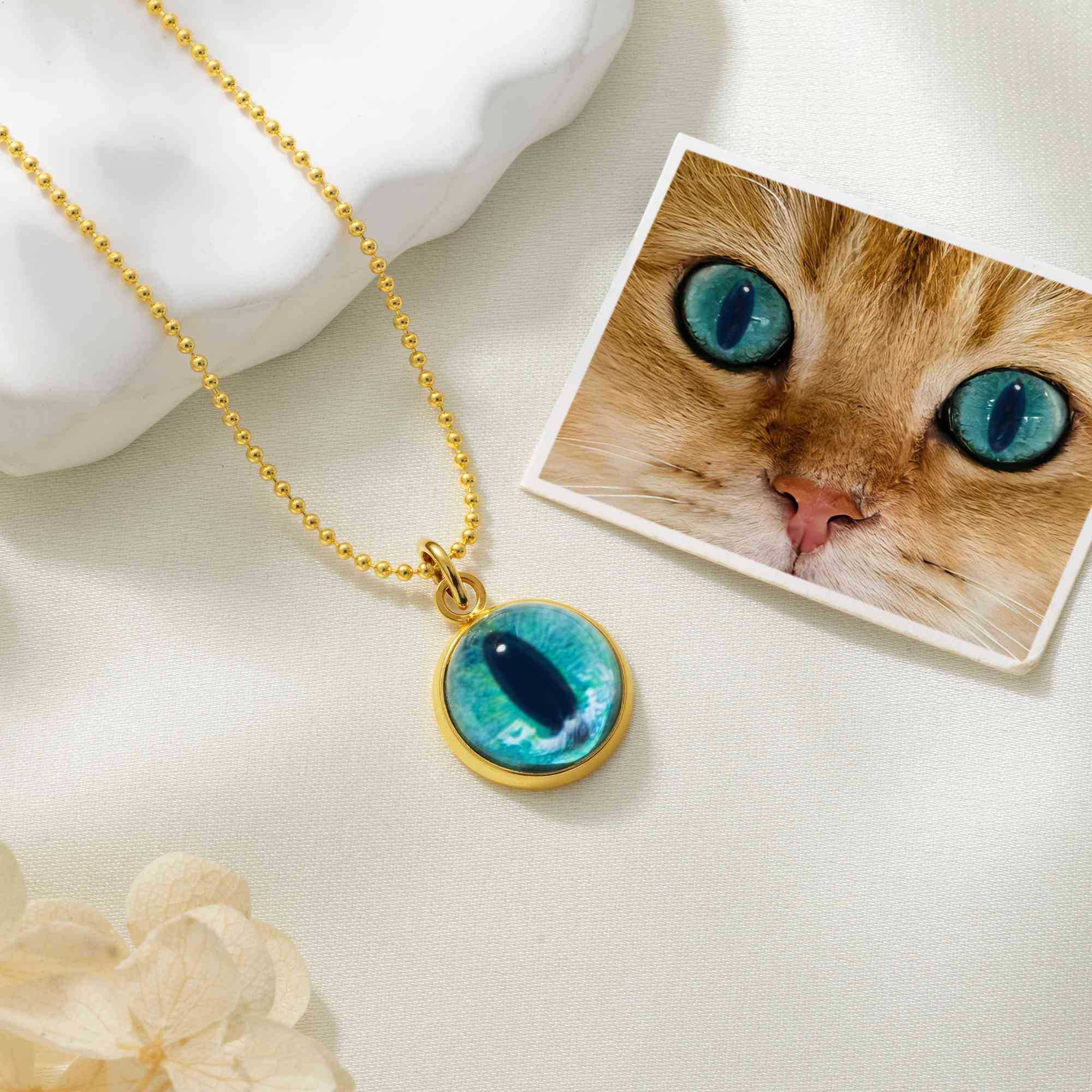 Getnamenecklace Facebook ad