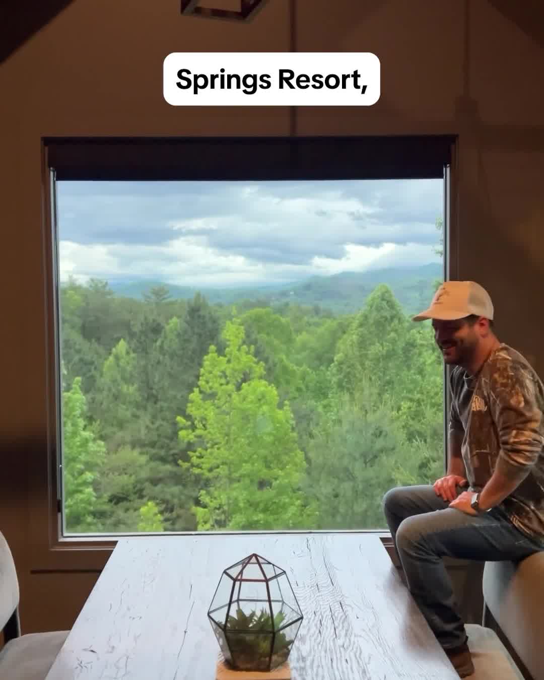 Elk Springs Resort Facebook ad: A Top Rated Mountain Escape