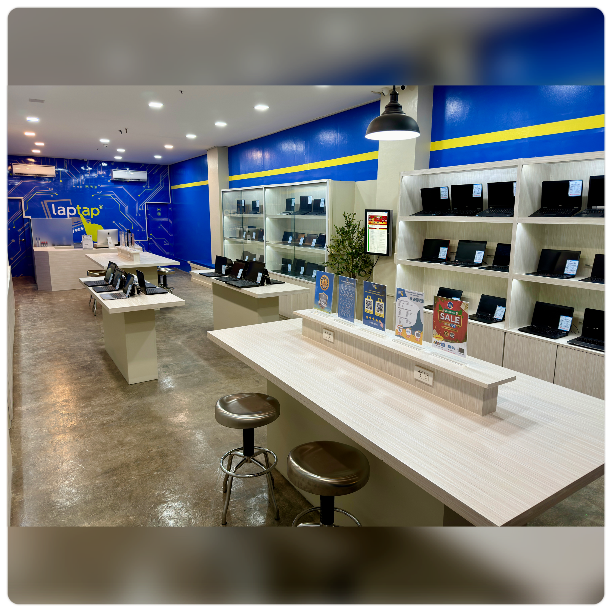 Laptap Enterprises Davao Branch - 2nd Hand Laptops Facebook ad: 𝐁𝐔𝐘 𝐖𝐈𝐓𝐇 𝐂𝐎𝐍𝐅𝐈𝐃𝐄𝐍𝐂𝐄!