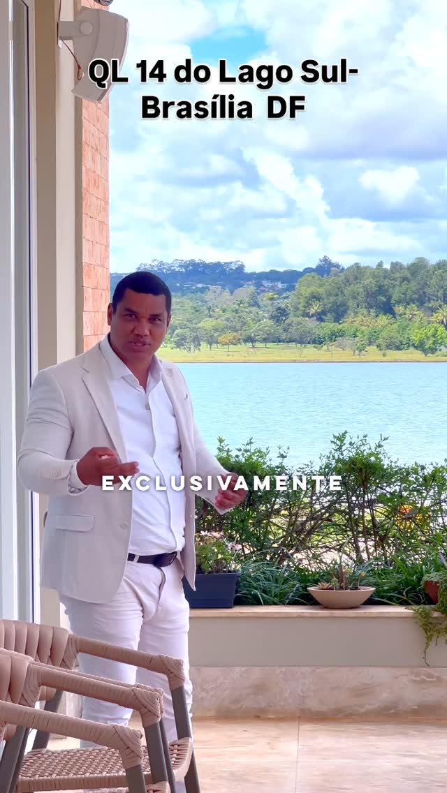 Futturo Imobiliaria Facebook ad: Obra-prima em Travertino: Onde o luxo encontra a…