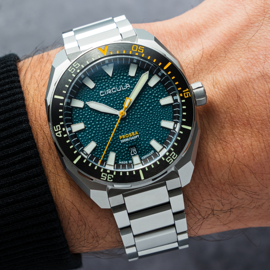 Circula Watches Facebook ad