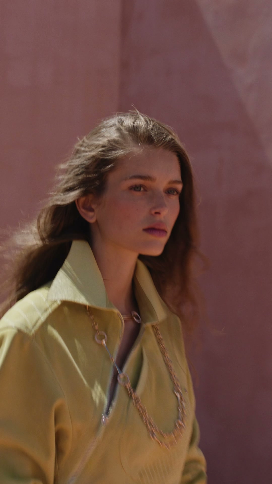 Hermès Facebook ad: Ride on! The bright geometry of shadows and…