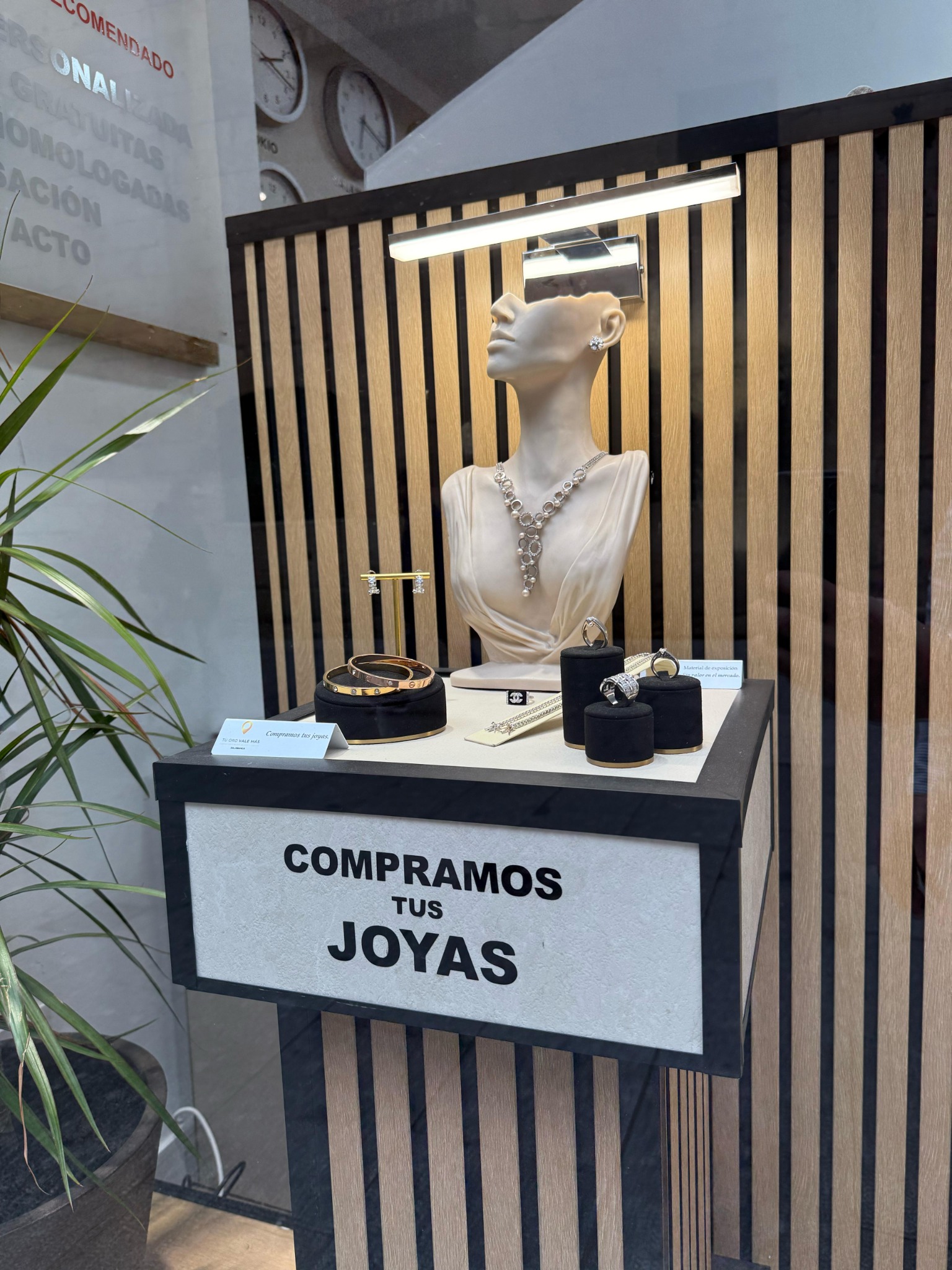 Tu Oro Vale Más Salamanca Facebook ad: ¿Quieres vender oro o plata y no sabes…