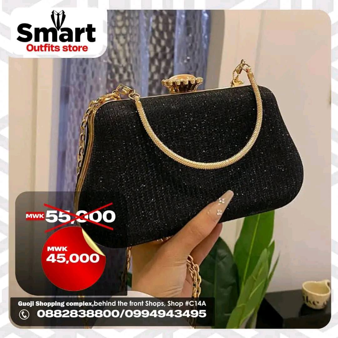 Smart Outfits Store Facebook ad: BIG CLEARANCE SALE!