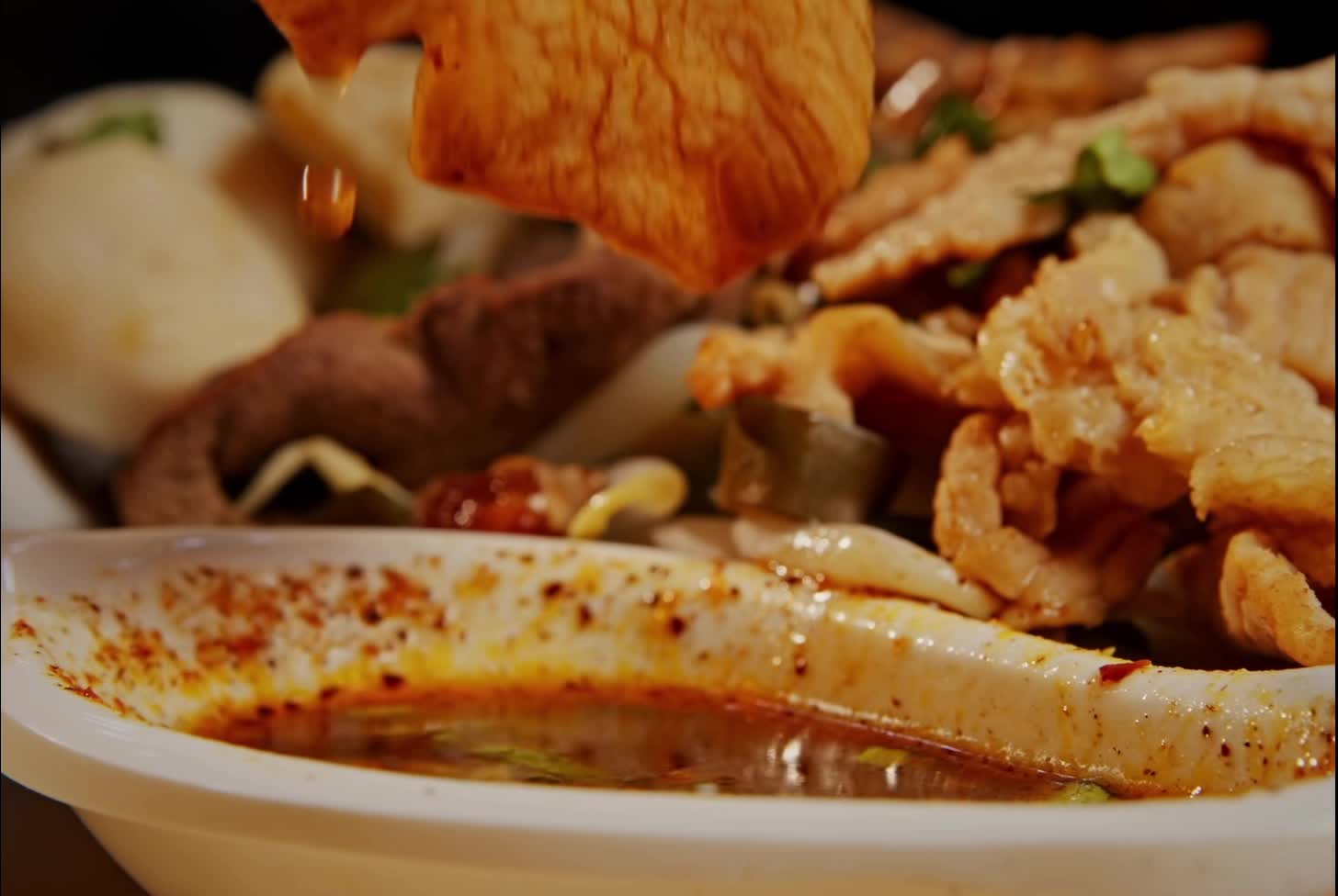 ก๋วยเตี๋ยวเรือสามแซ่บ ราม2 Facebook ad: ก๋วยเตี๋ยวเรือสามแซ่บ เผ็ดเด้าลิ้น แซ่บพ่นไฟ