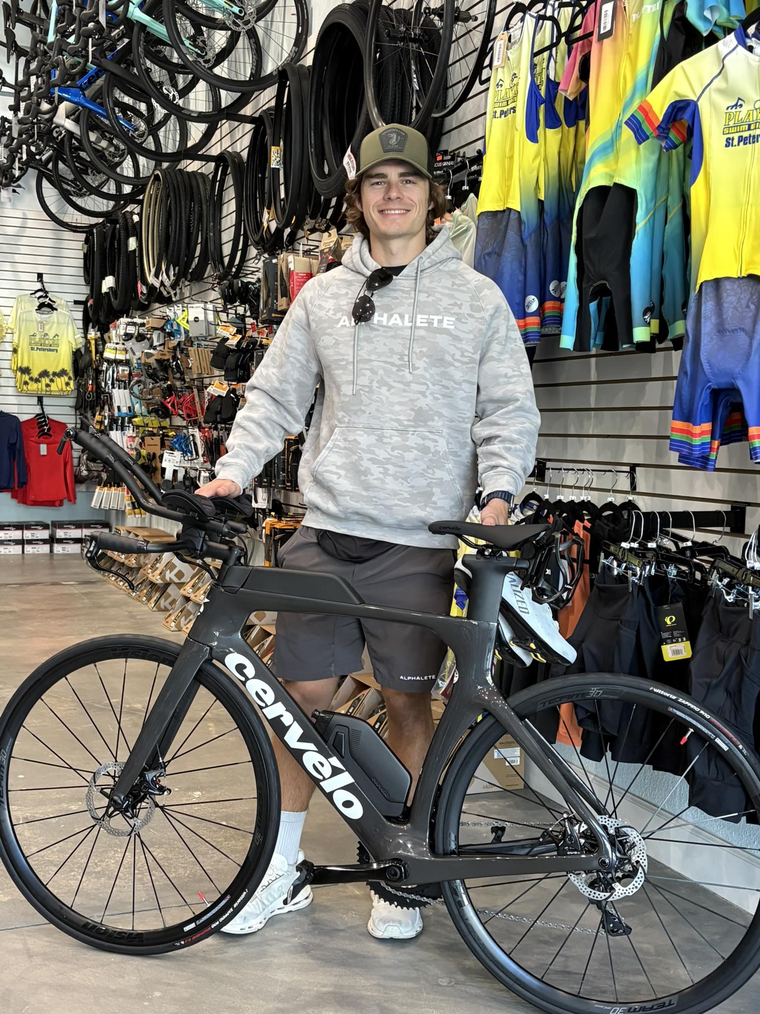 Playtri St. Petersburg Facebook ad: NEW BIKE DAY!