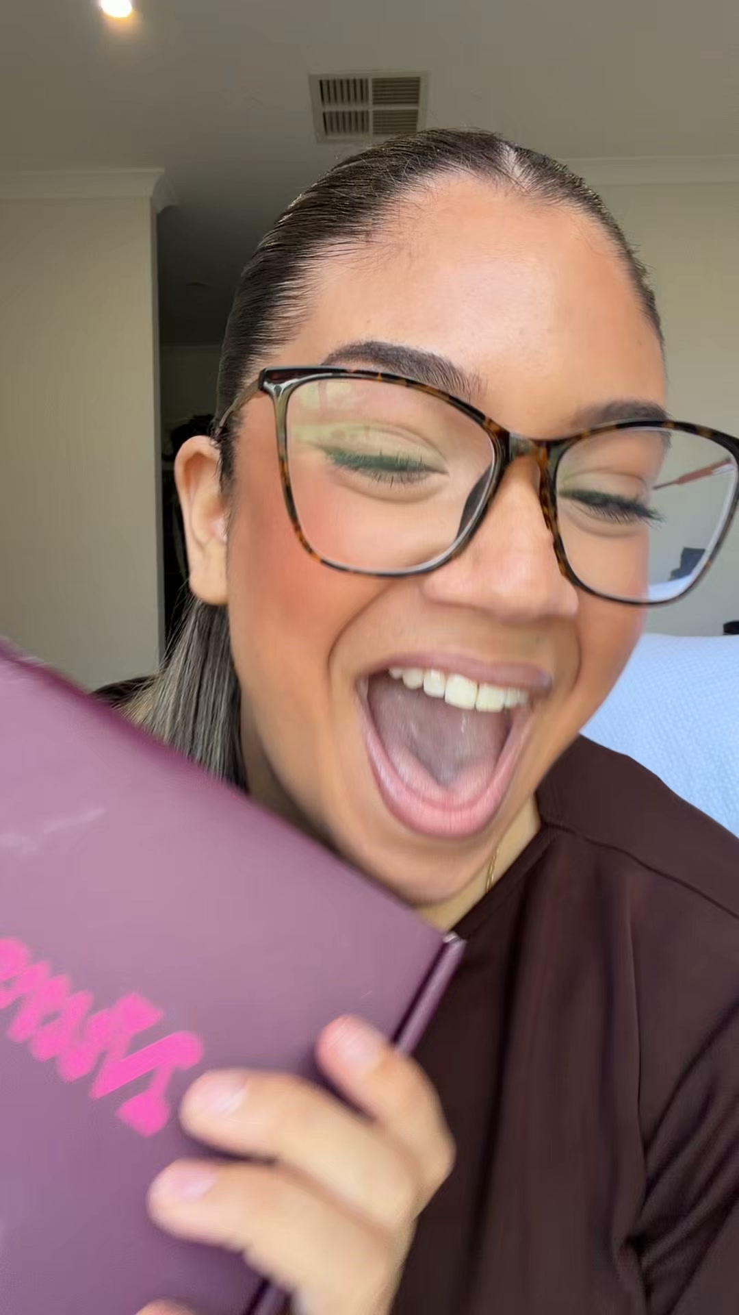 Nurse Renee Facebook ad: My Package Just Arrived