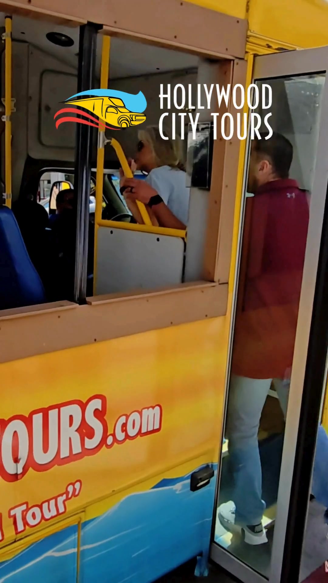 Hollywood City Tours Facebook ad: Experience the Best of Los Angeles!
