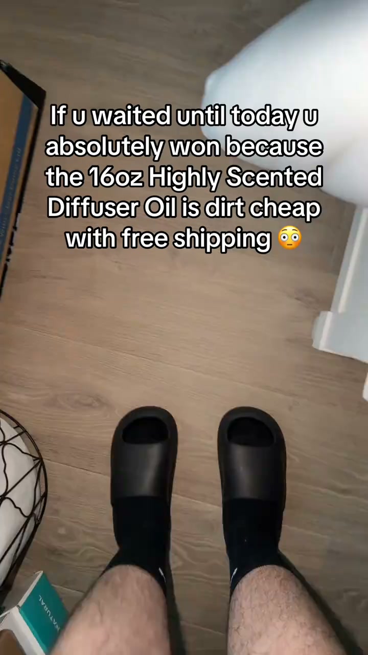 Linzysimons Facebook ad: Make Your House Smell Like You Don't Have Dogs