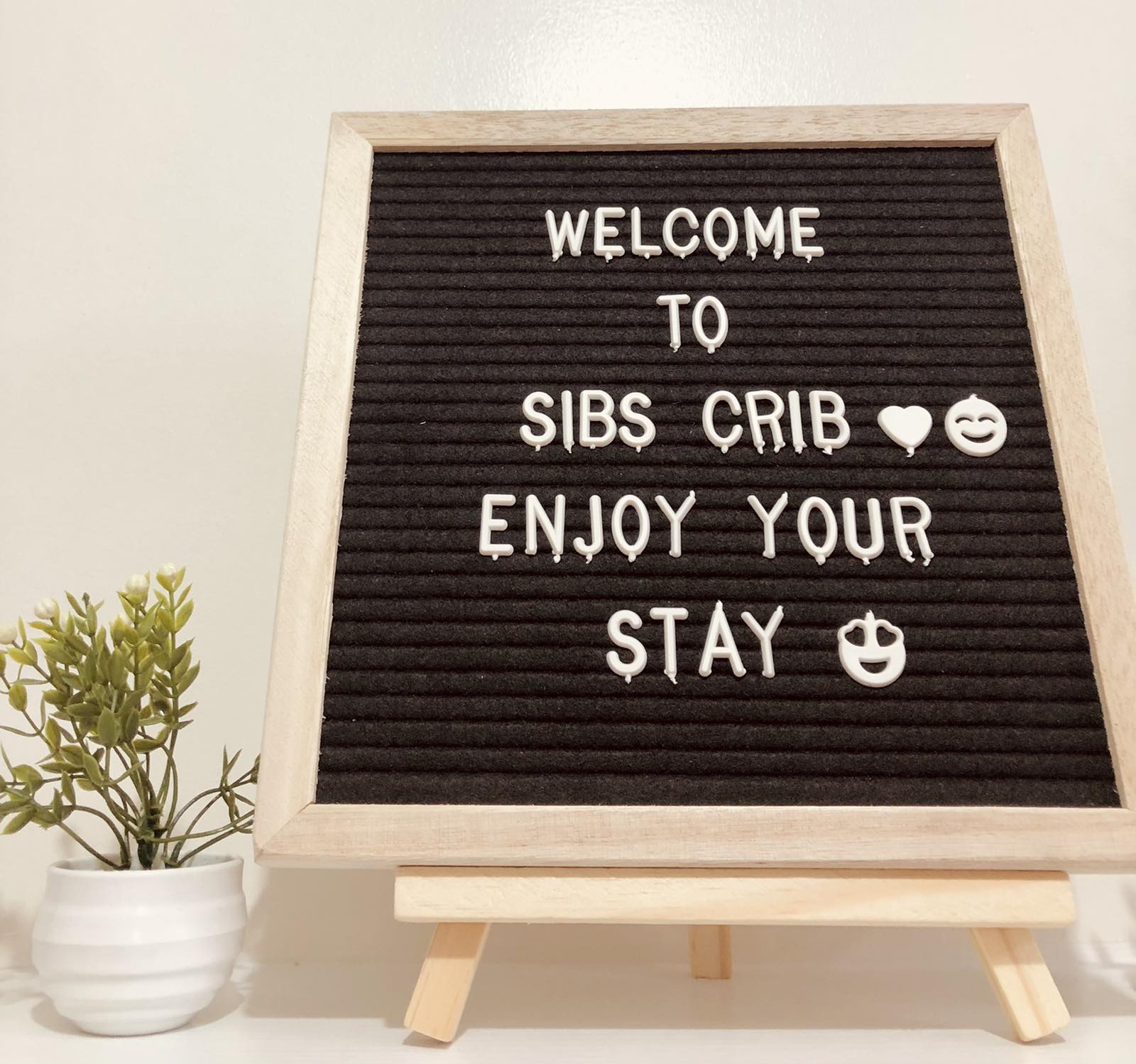 Sibs Crib Staycation Facebook ad: Pagod ka na ba?