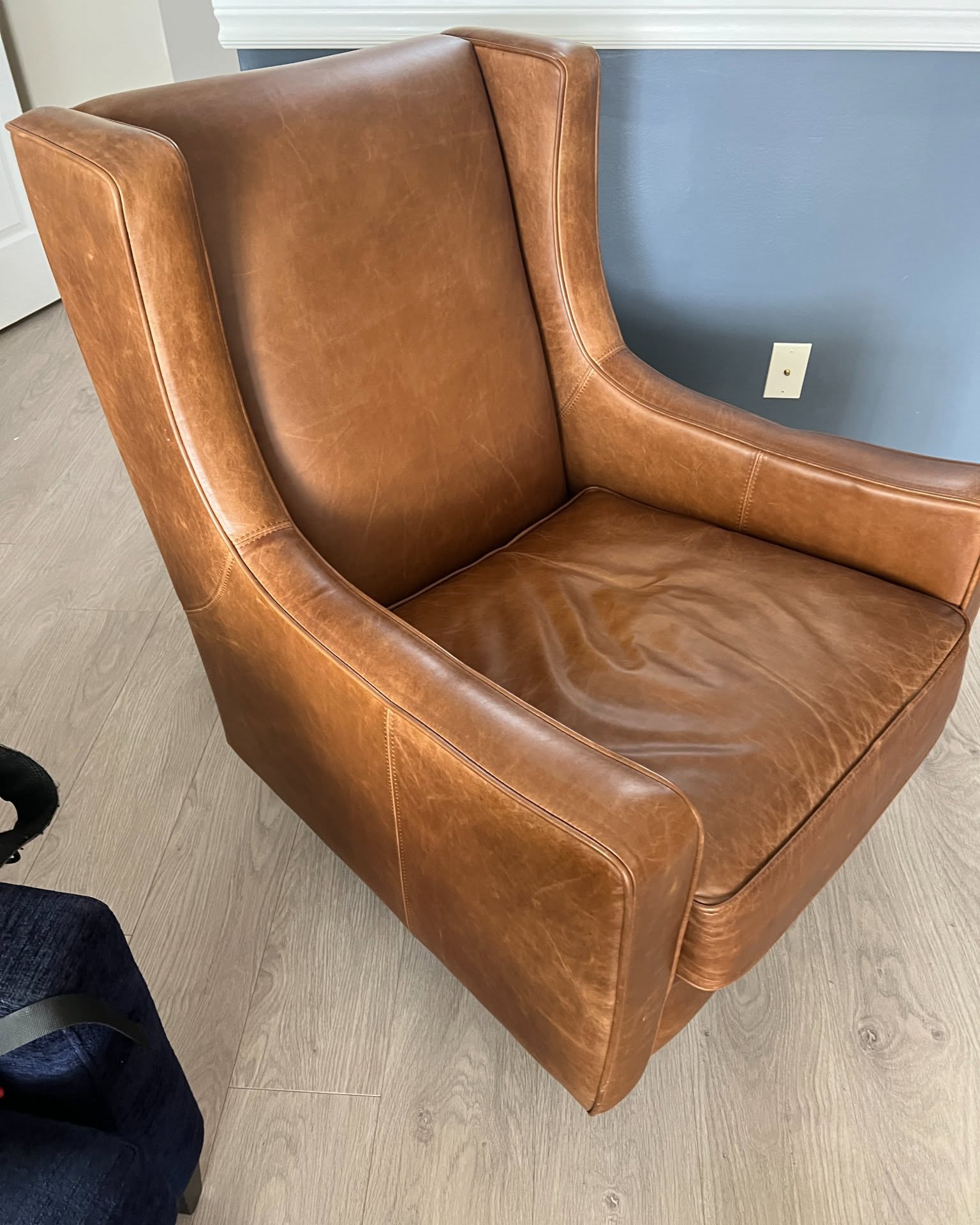 Philip Dwek Facebook ad: Boss Leather Loft Swivel Chairs (Pair), Excellent Condition