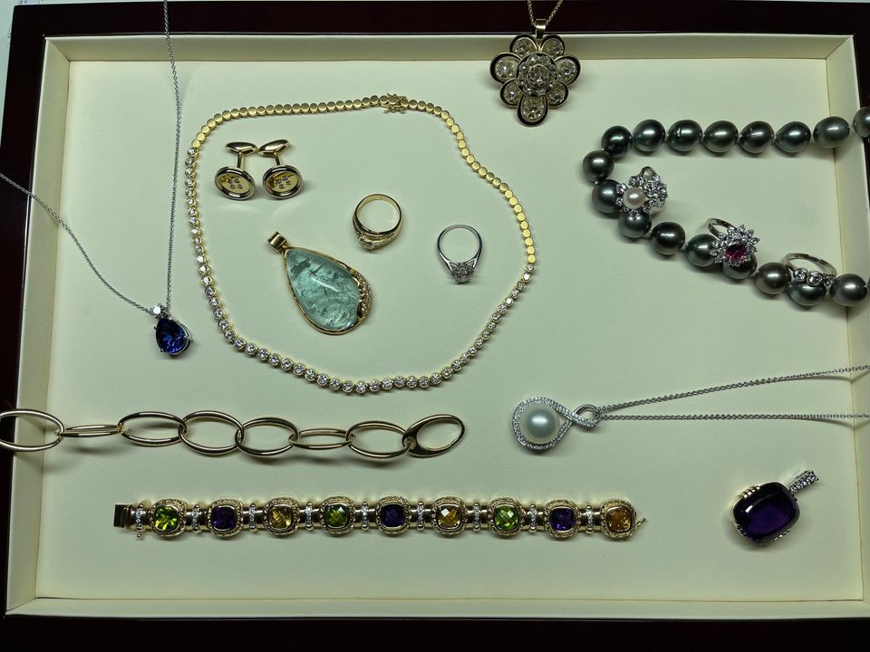 Schmuck Schroll GmbH Facebook ad