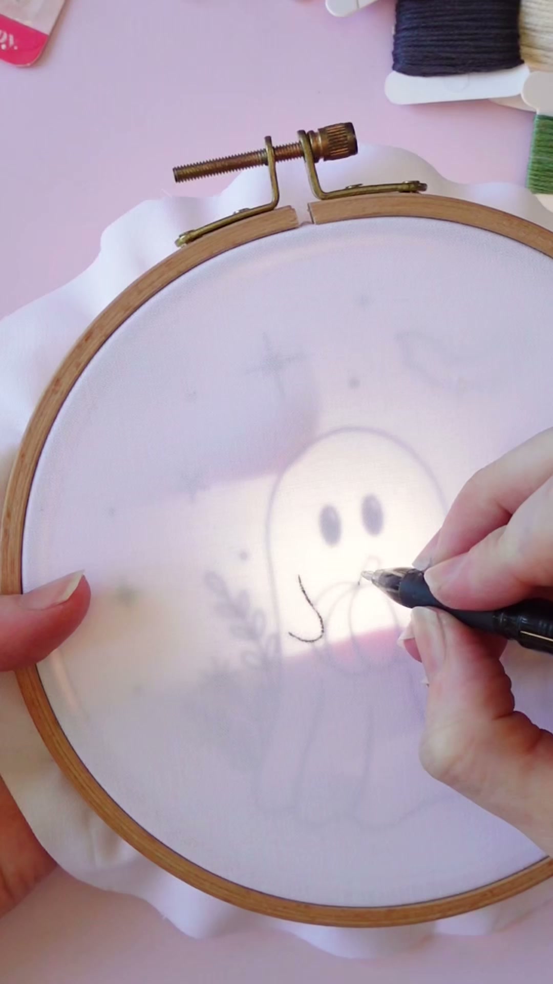 Clever Poppy Facebook ad: A focus that actually feels good